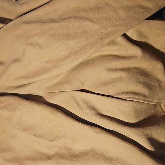 Coat - Picture 8 of 9